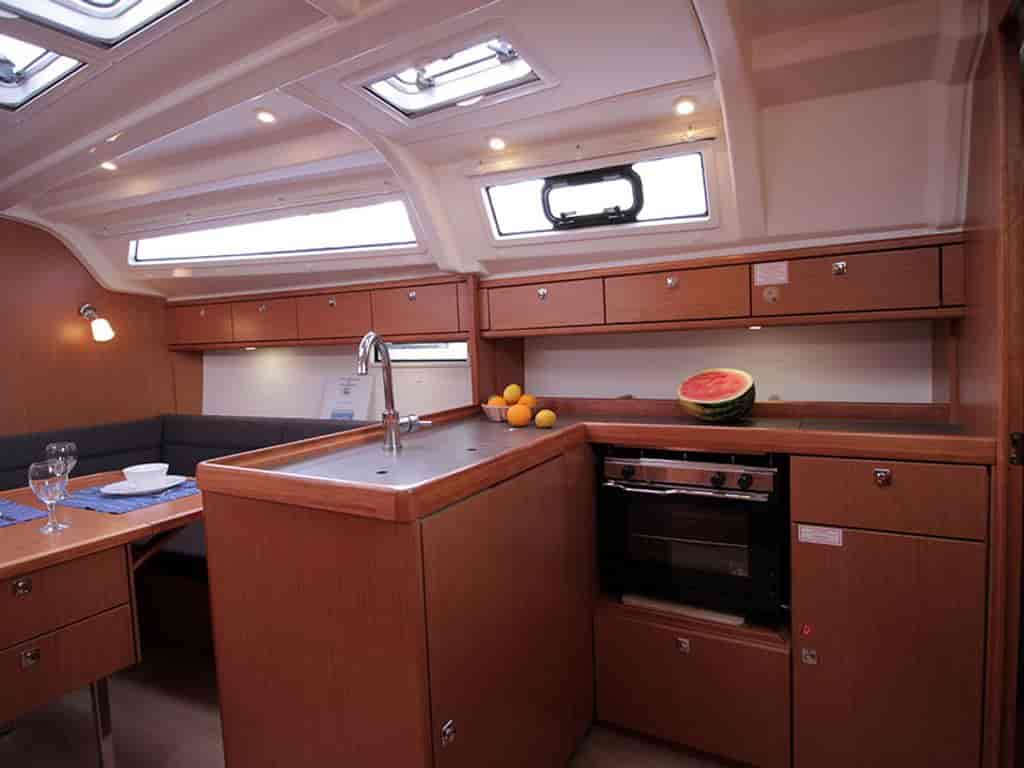 Boat picture 9