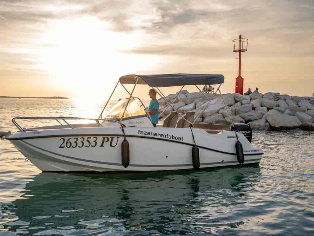 Boat picture 18