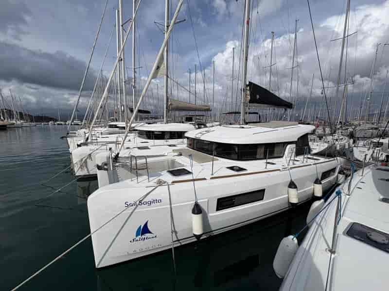 Photo of undefined, image 1 of 16