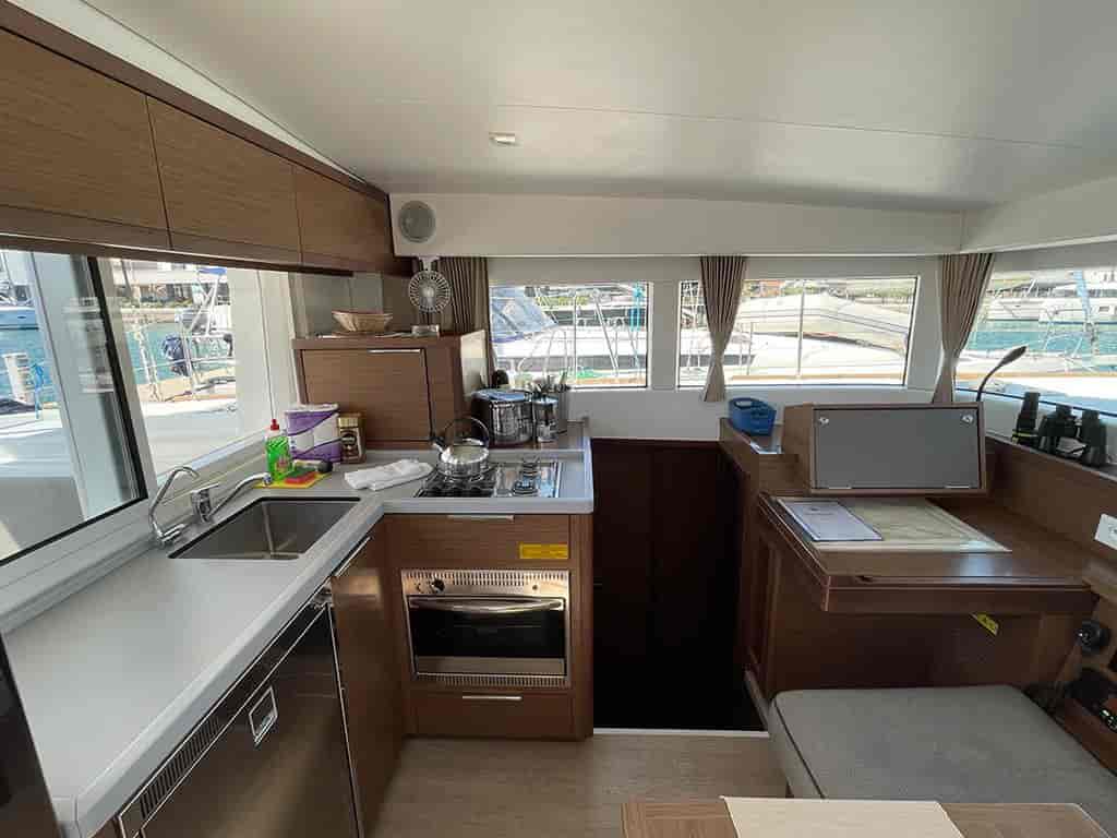 Boat picture 16