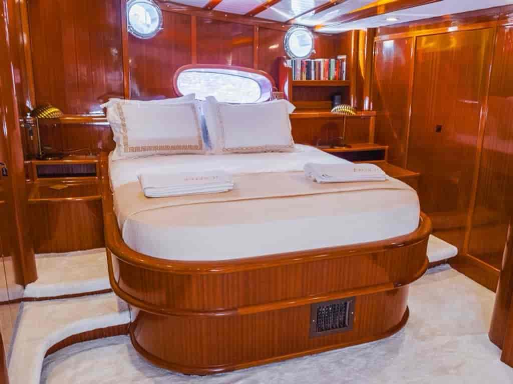Boat picture 13
