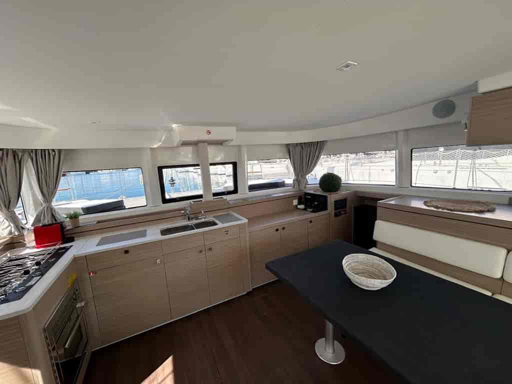 Boat picture 10