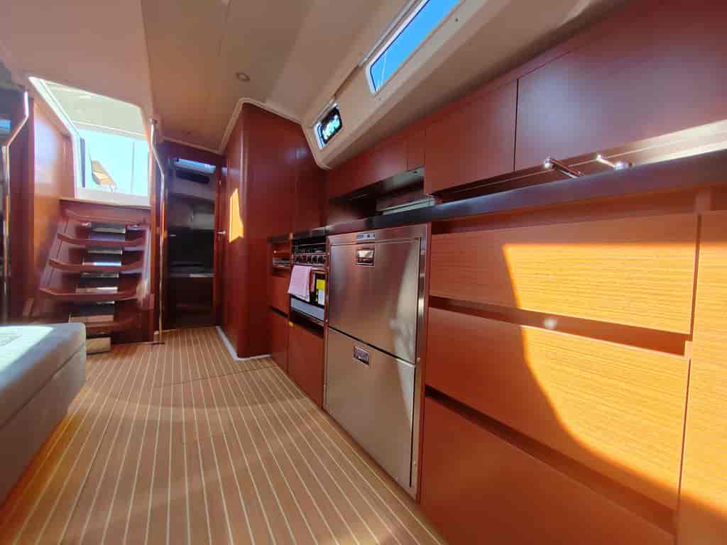 Boat picture 9