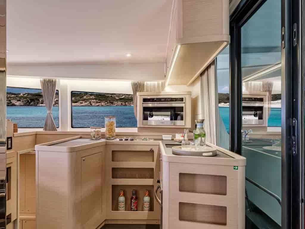 Boat picture 16