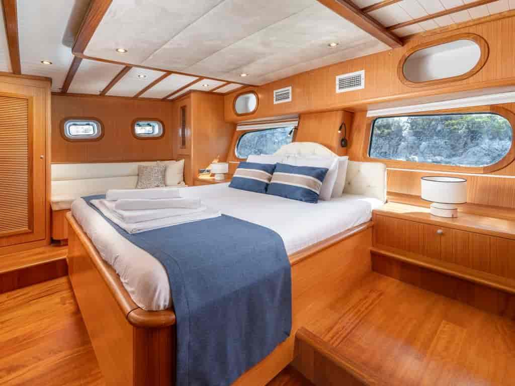 Boat picture 17