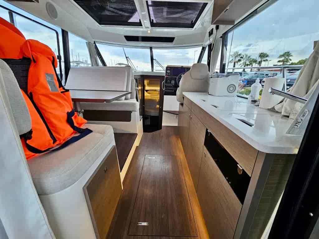 Boat picture 9