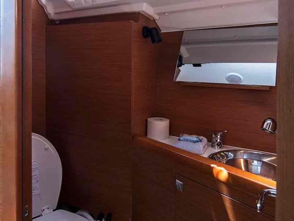 Boat picture 9