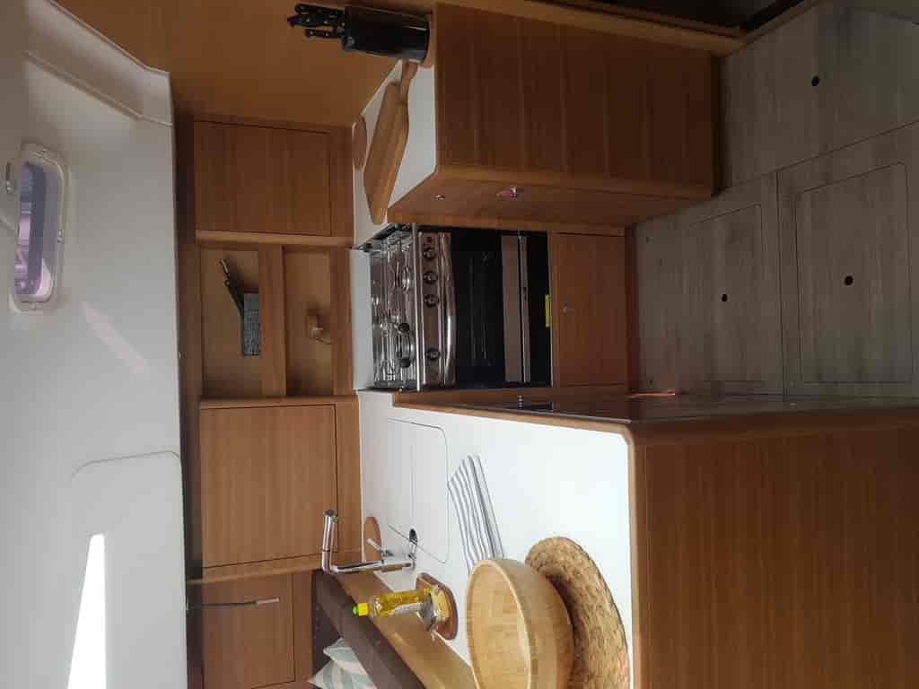 Boat picture 9