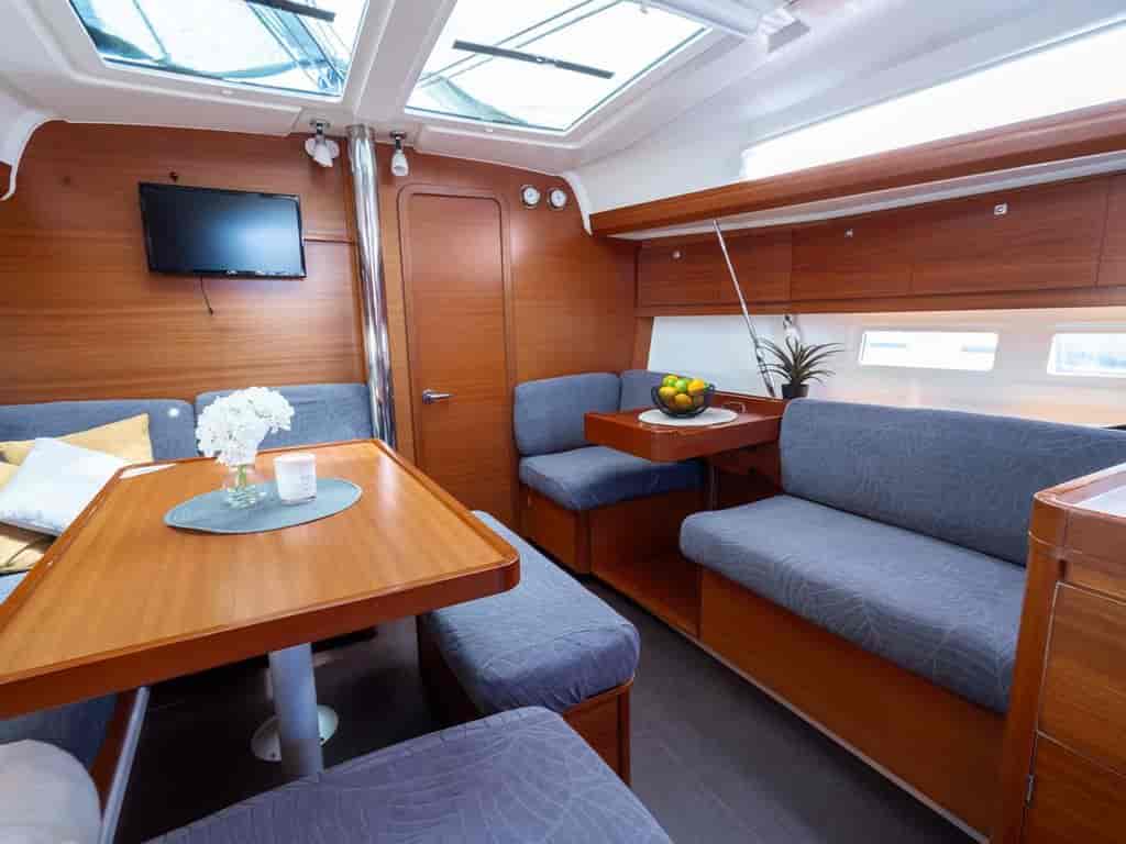 Boat picture 9