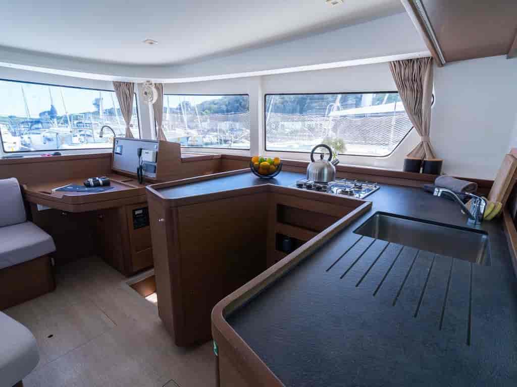 Boat picture 16