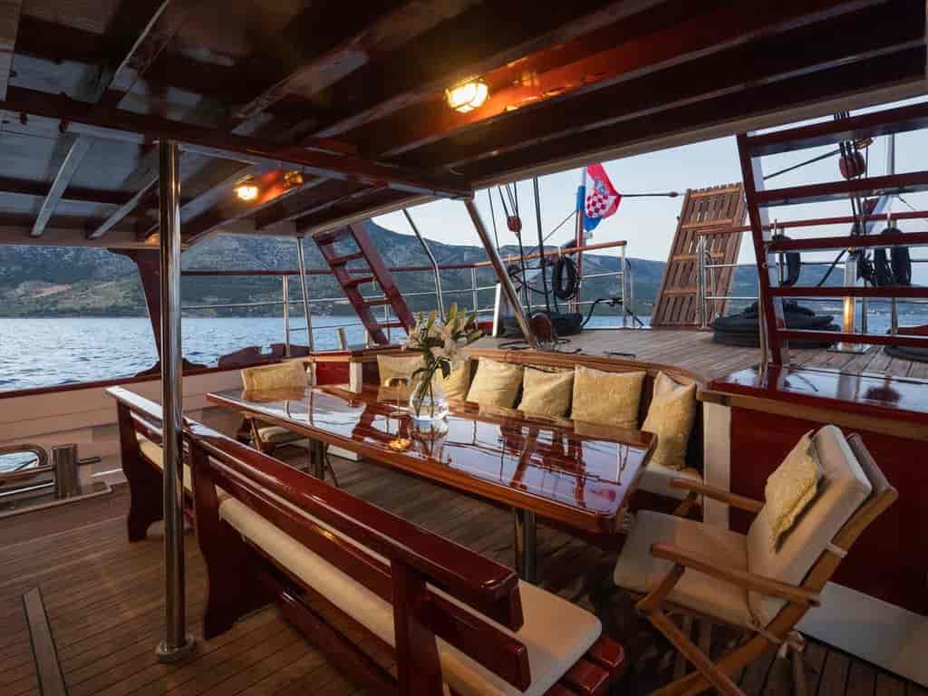 Boat picture 16