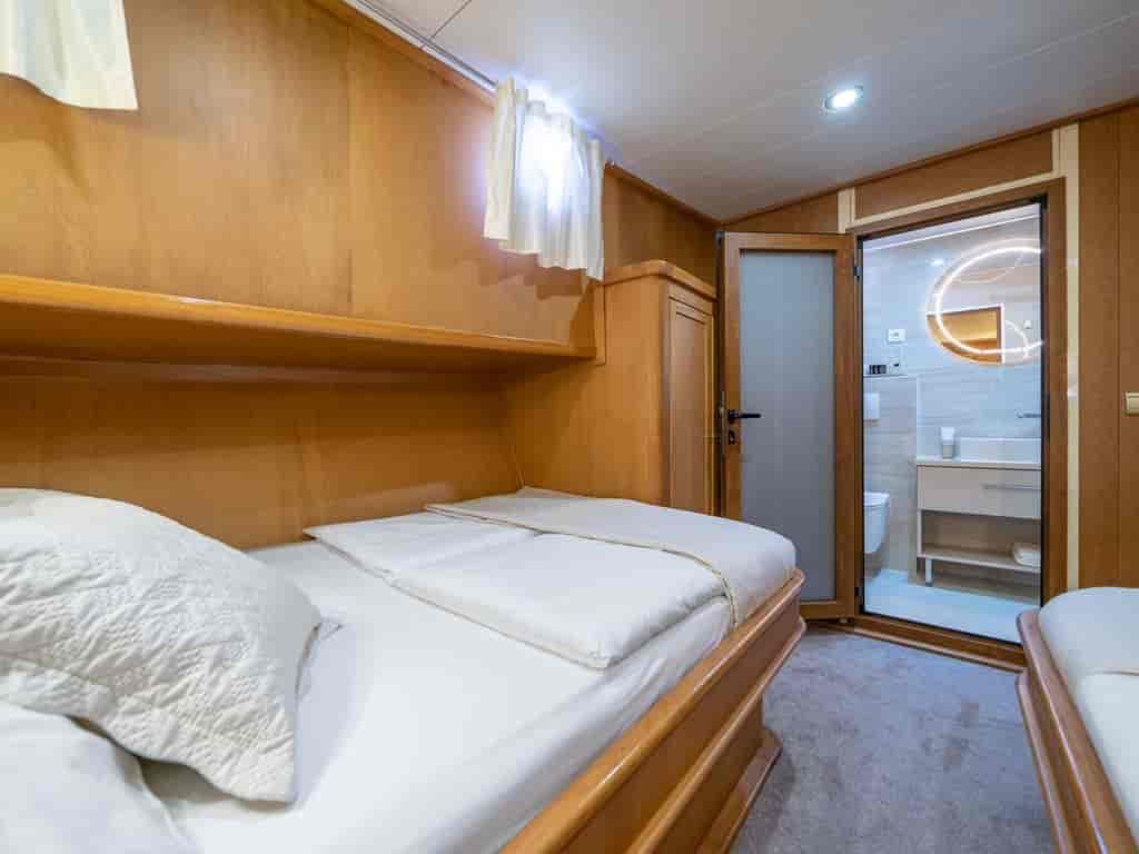 Boat picture 24