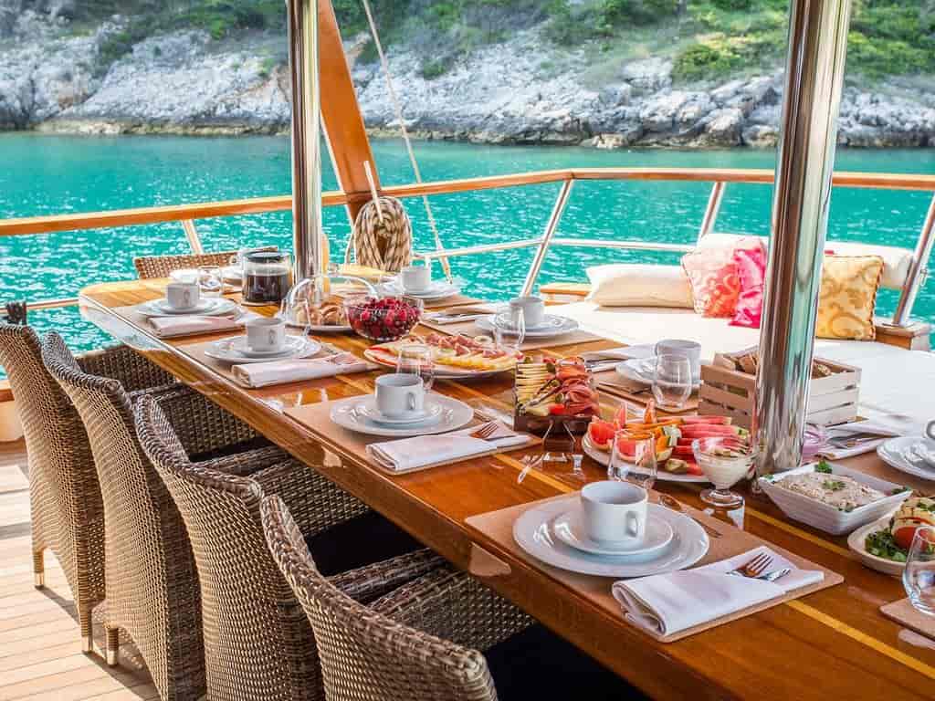 Boat picture 17