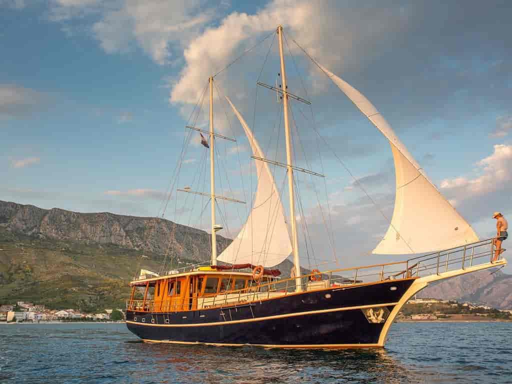 Photo 3 of Altair