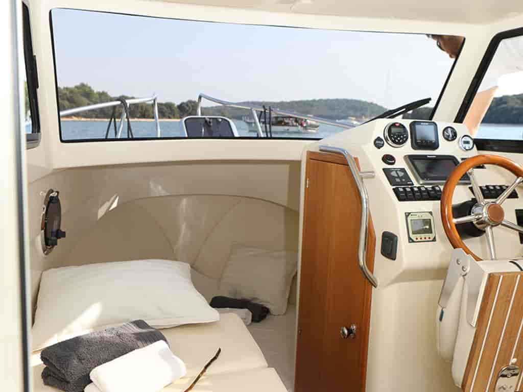Boat picture 17