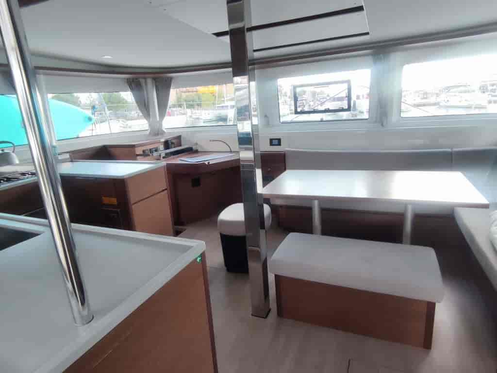Boat picture 9