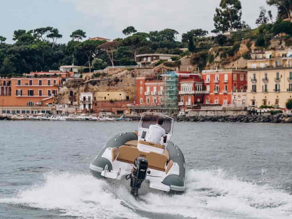 Boat picture 17