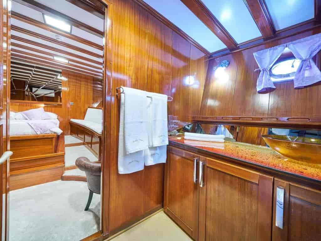 Boat picture 26