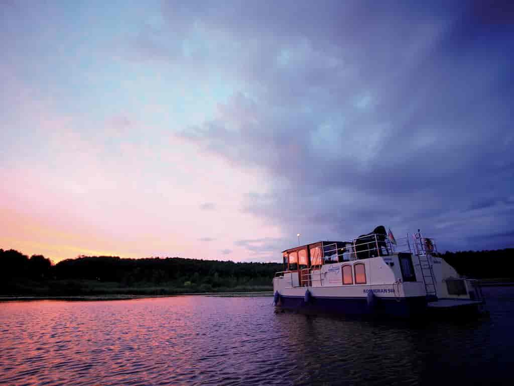 Boat picture 16