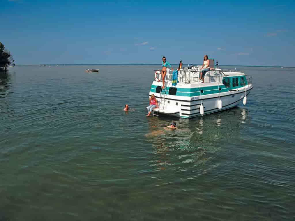Boat picture 13