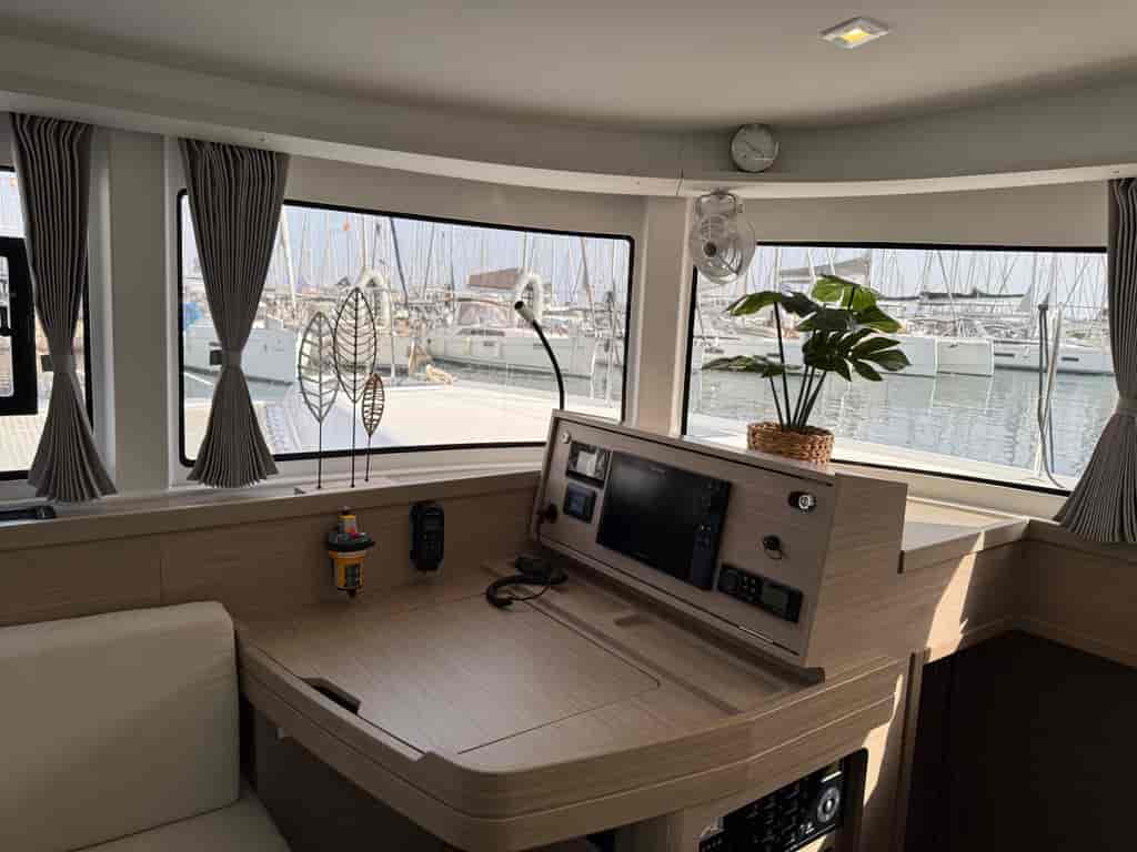 Boat picture 9
