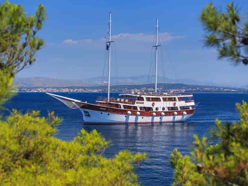 Boat picture 1