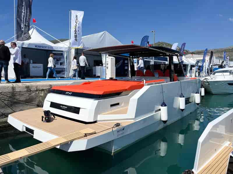 Boat picture 1