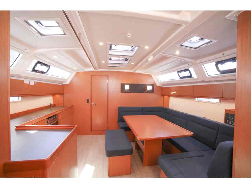 Photo 2 of Sail Venus