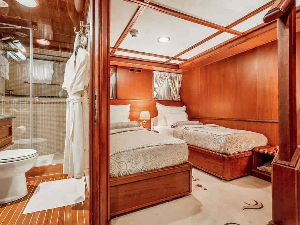 Boat picture 26