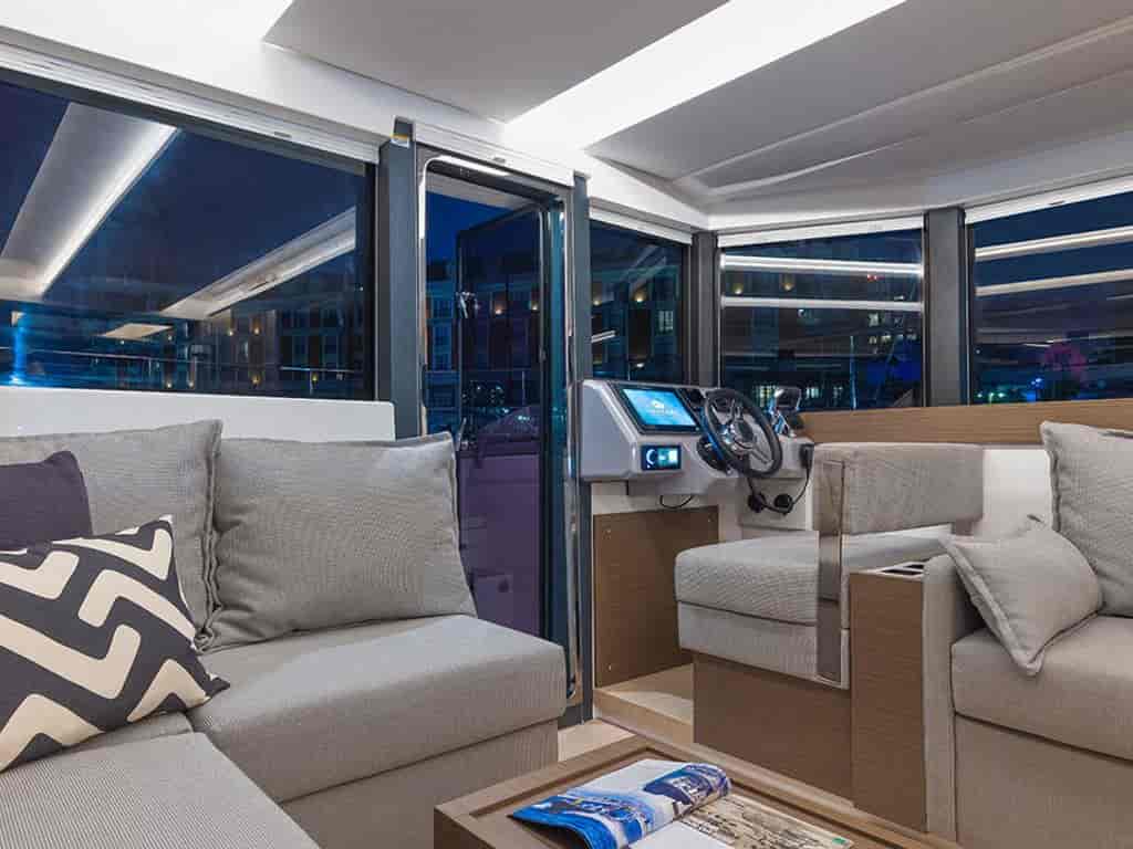 Photo 3 of Moorings 403 PC Exclusive Plus