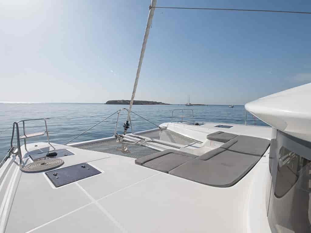 Photo 4 of For Sail Too