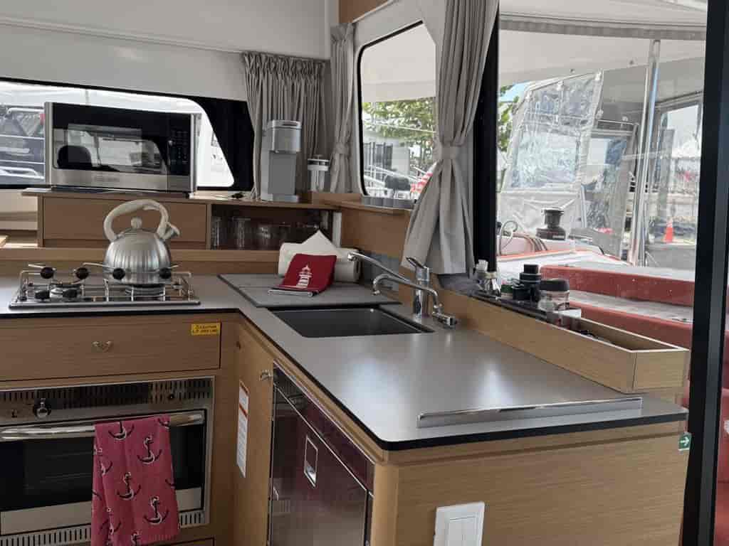 Boat picture 16