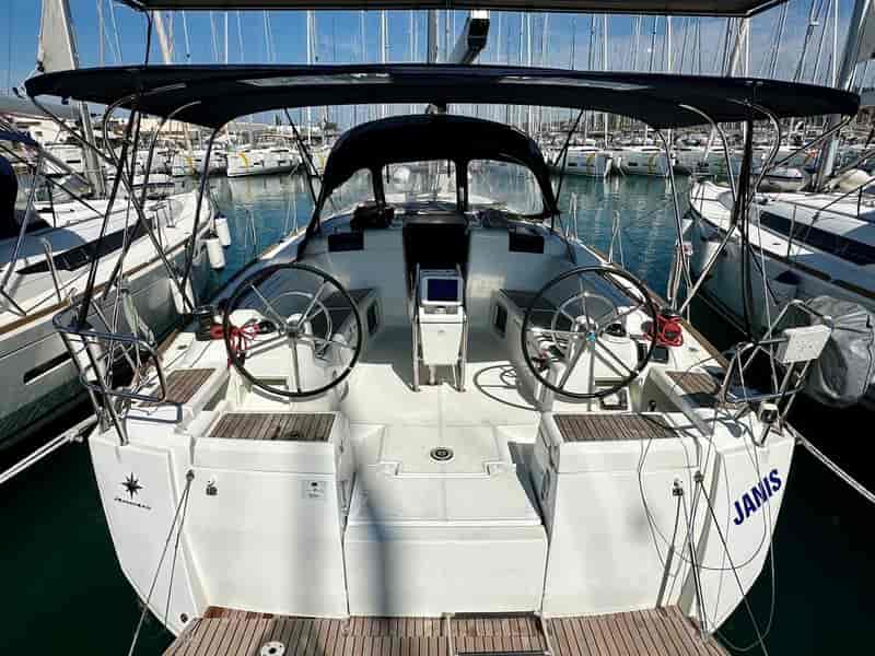 Photo of undefined, image 1 of 15