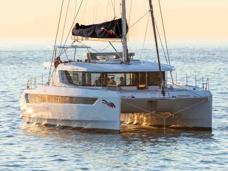 Photo of Moorings 5200 Exclusive Plus, image 1 of 5