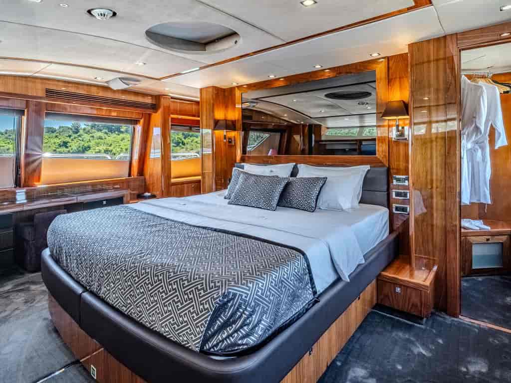 Boat picture 13