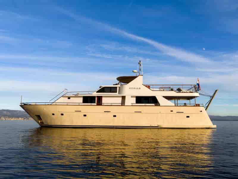 Boat picture 1