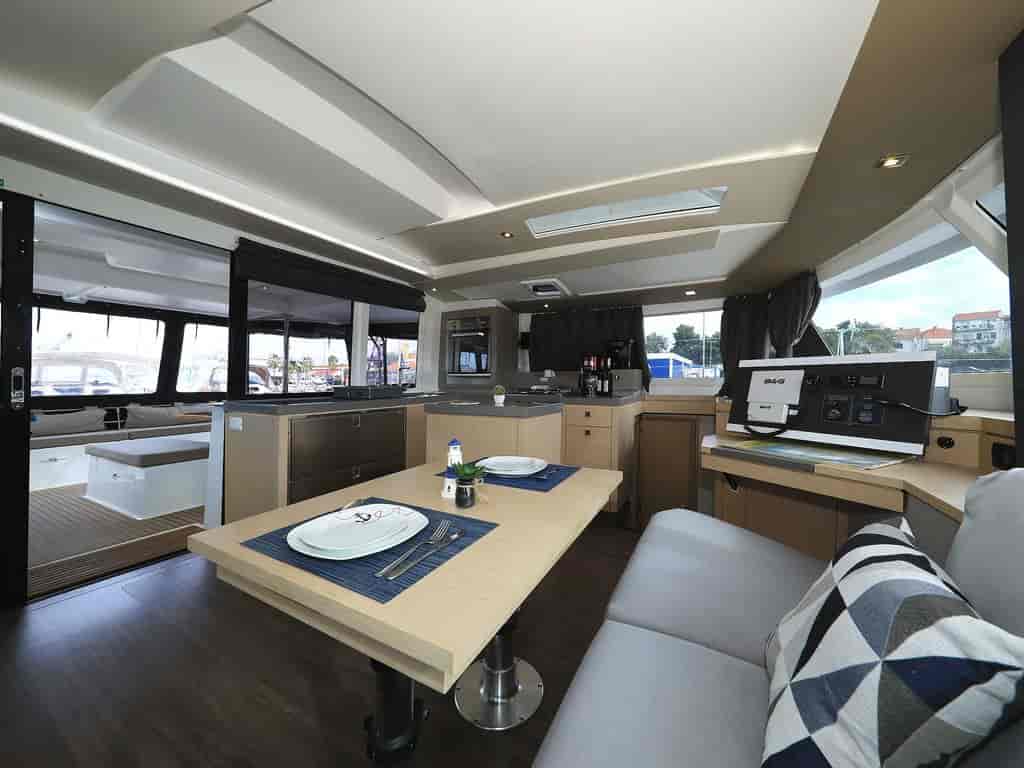 Boat picture 9
