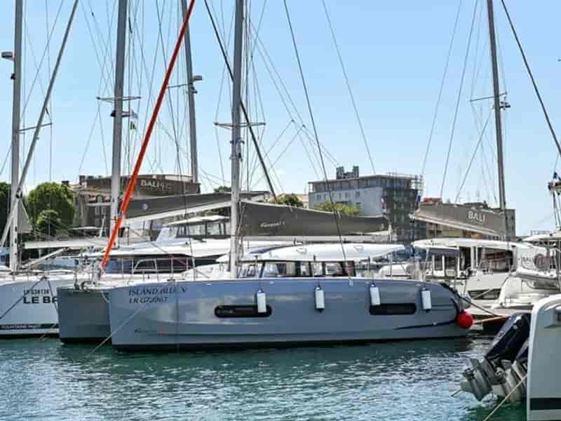 Photo of ISLAND BLUE V, image 1 of 5
