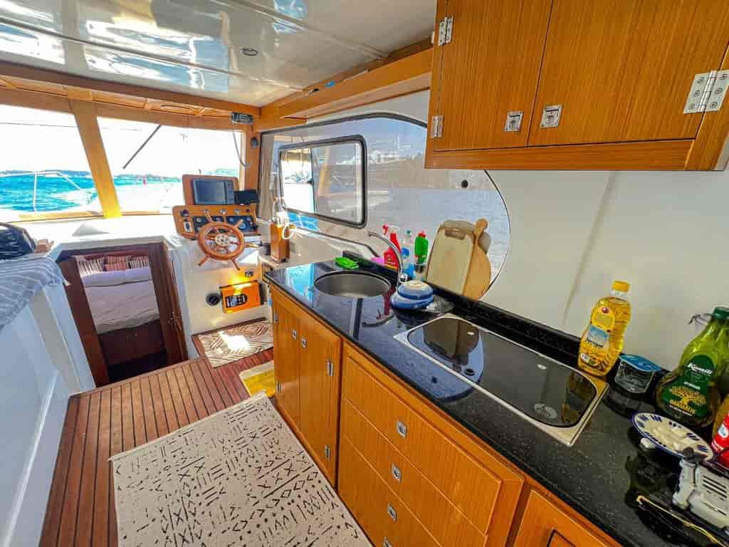 Boat picture 17