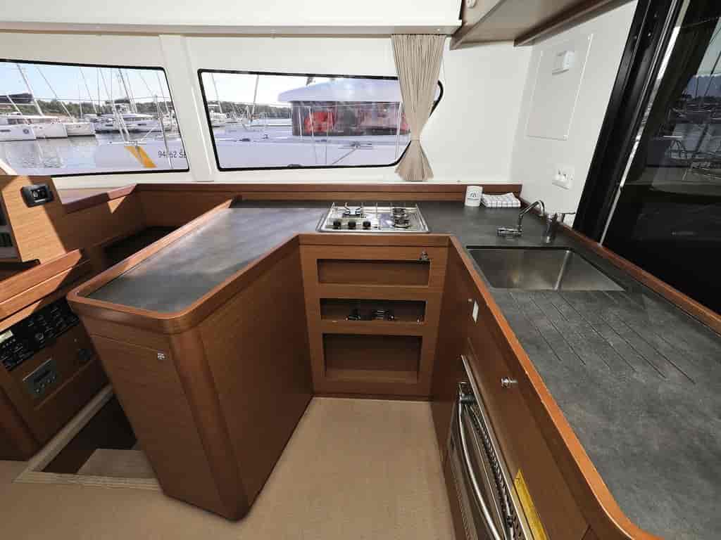 Boat picture 16