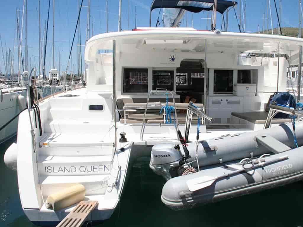 Photo 3 of Island Queen