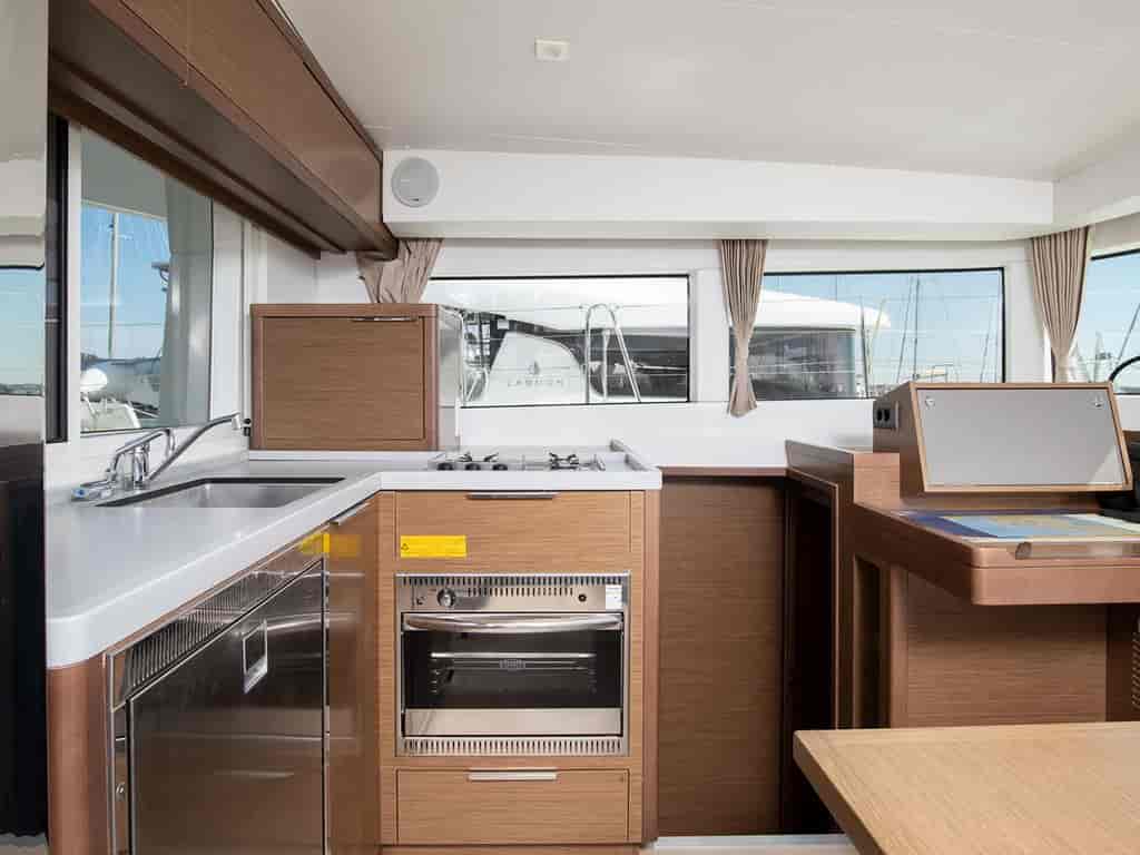 Boat picture 12