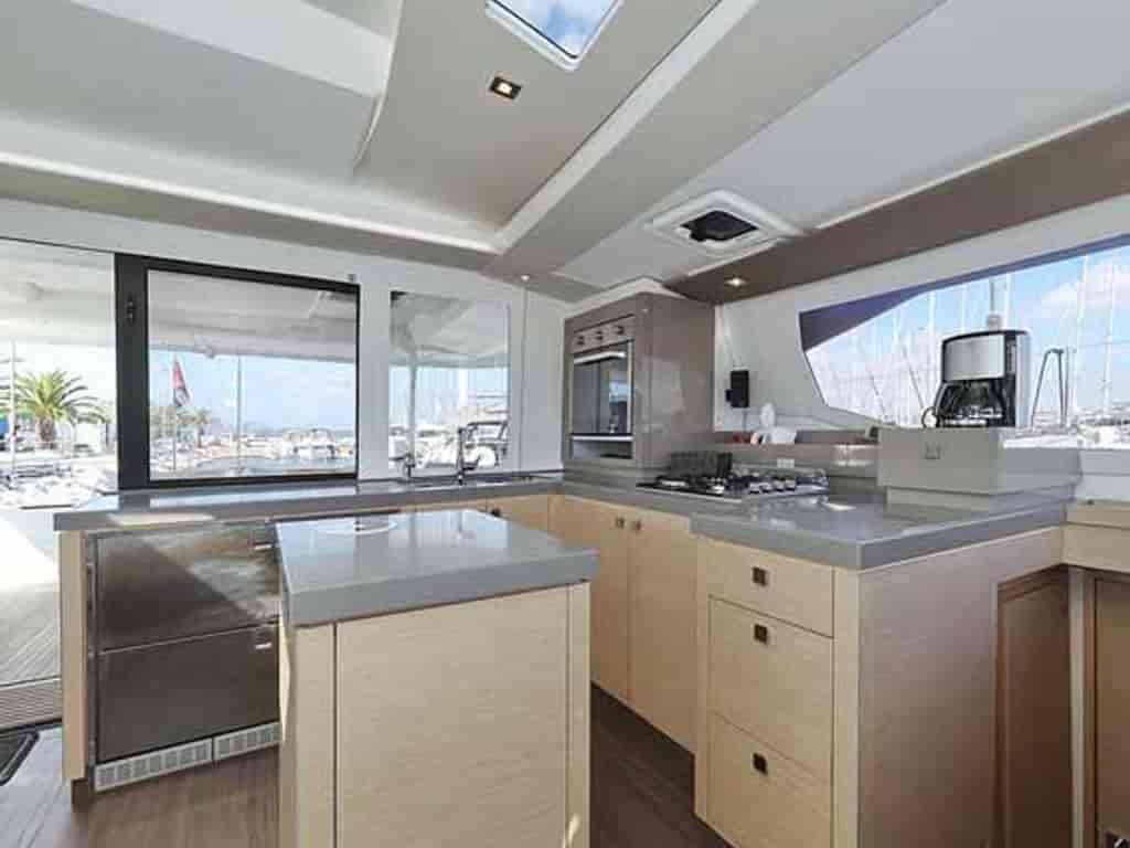 Boat picture 16