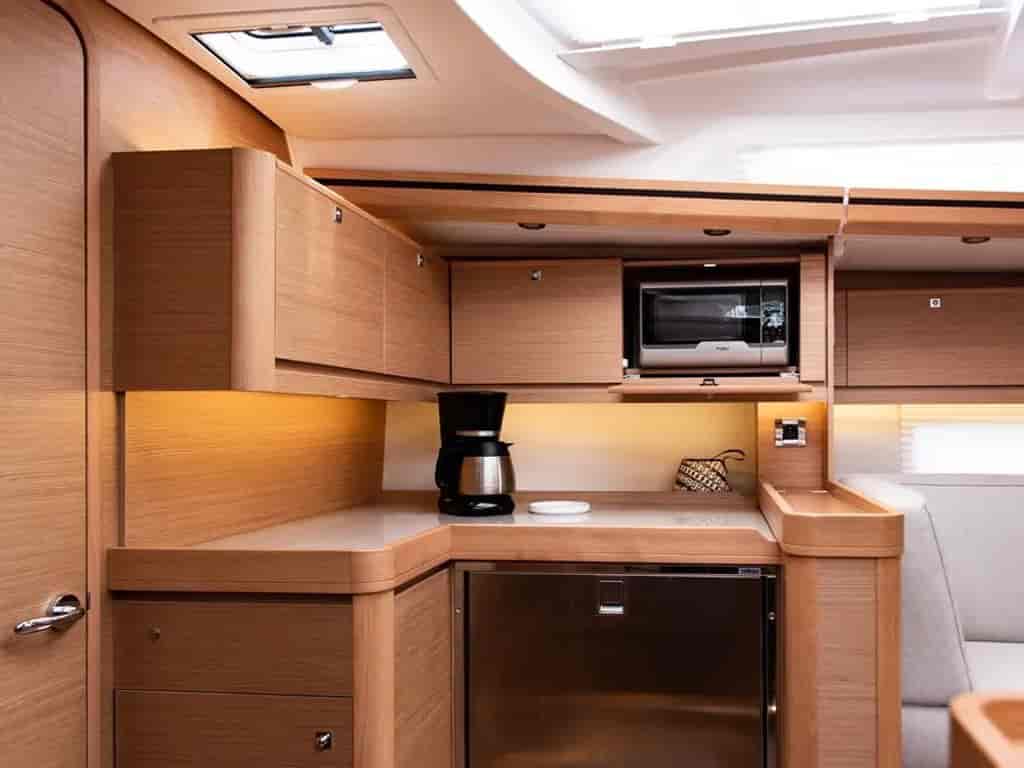 Boat picture 9
