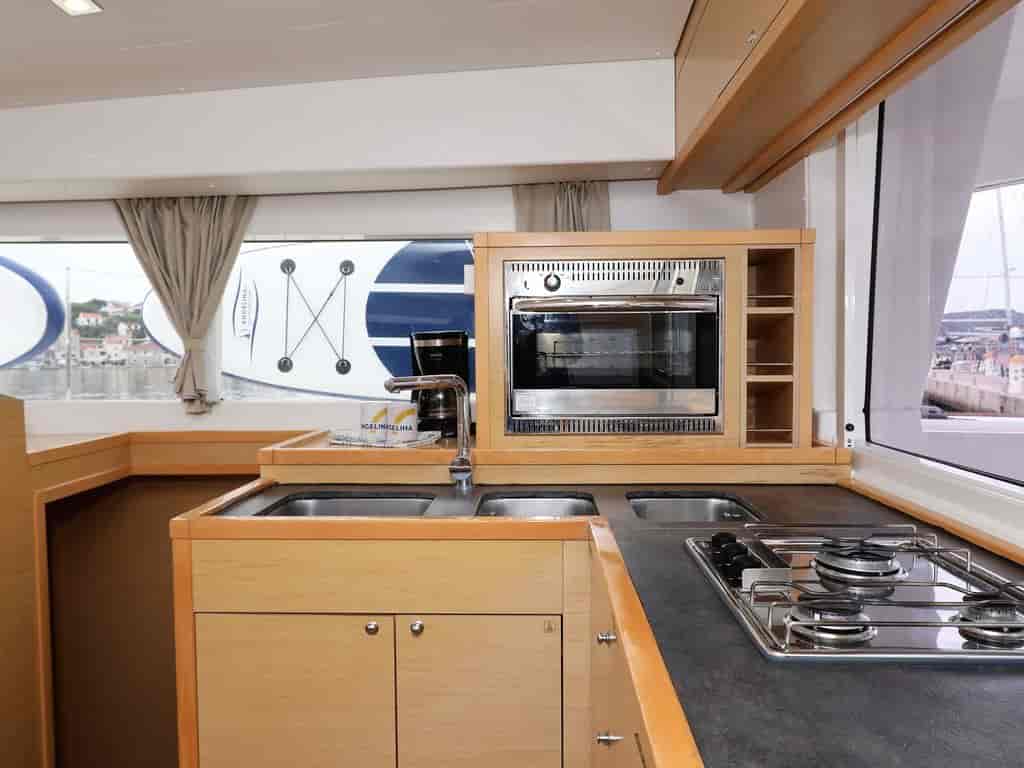Boat picture 14