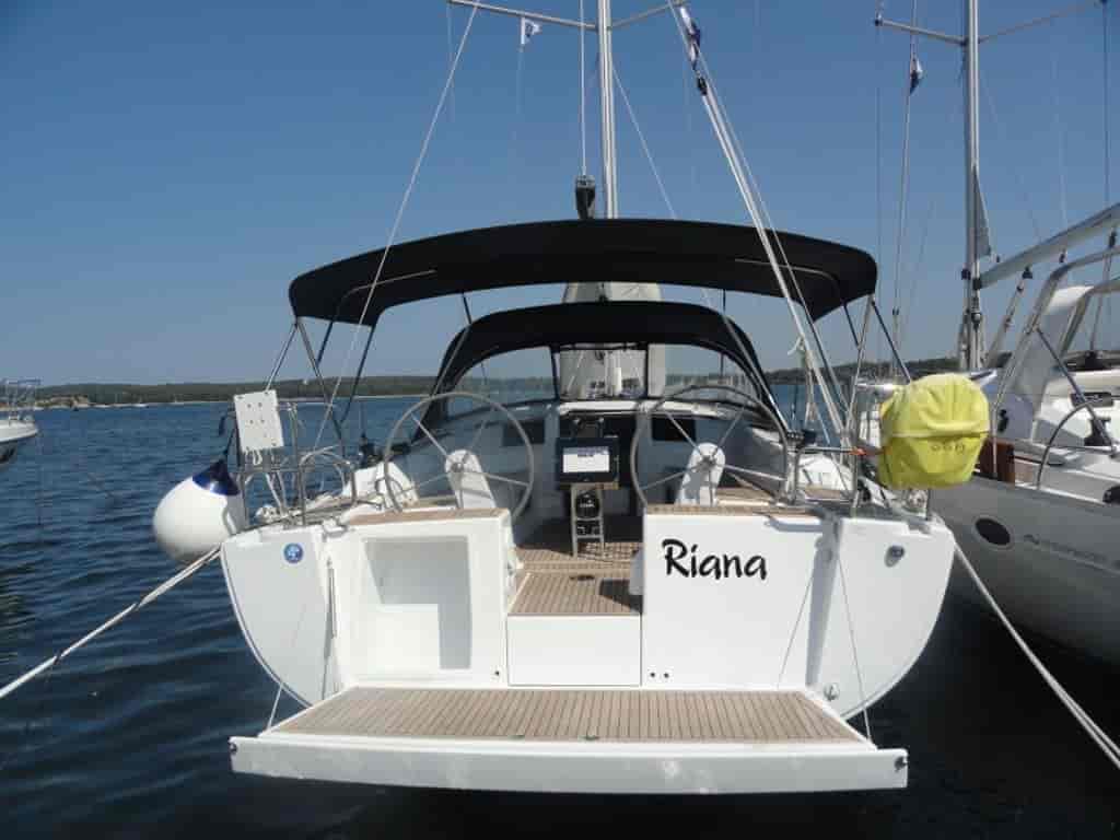 Photo 3 of Riana