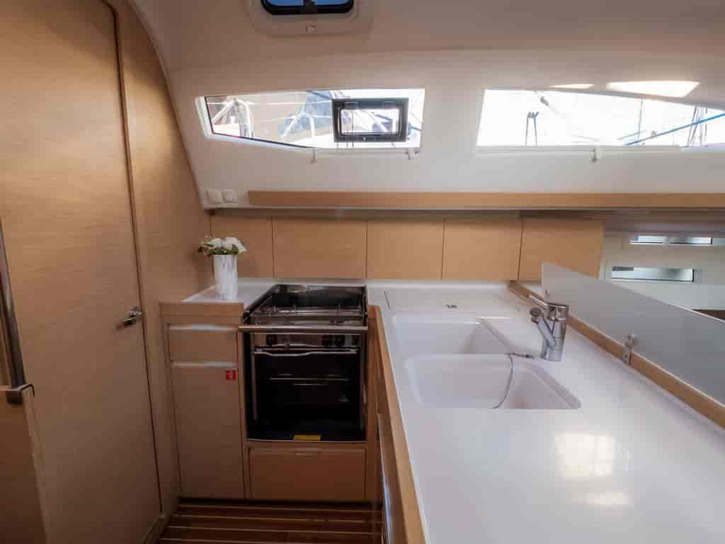 Boat picture 9