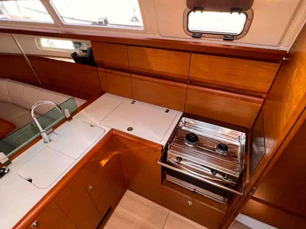 Boat picture 9