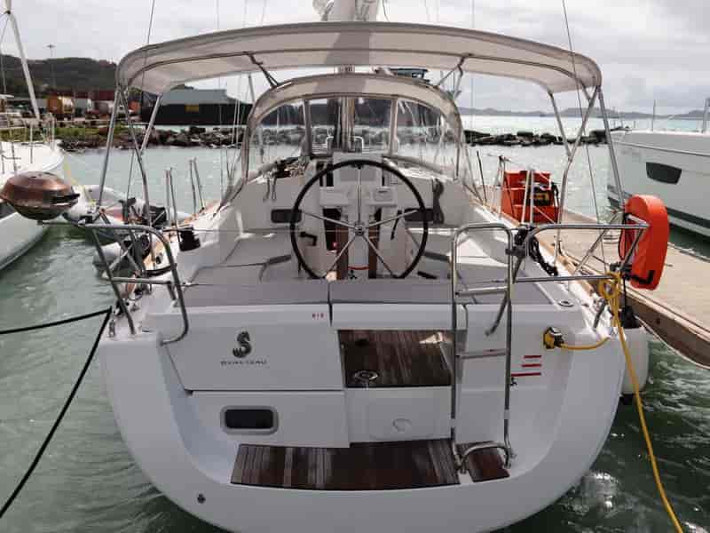 Photo of undefined, image 1 of 20