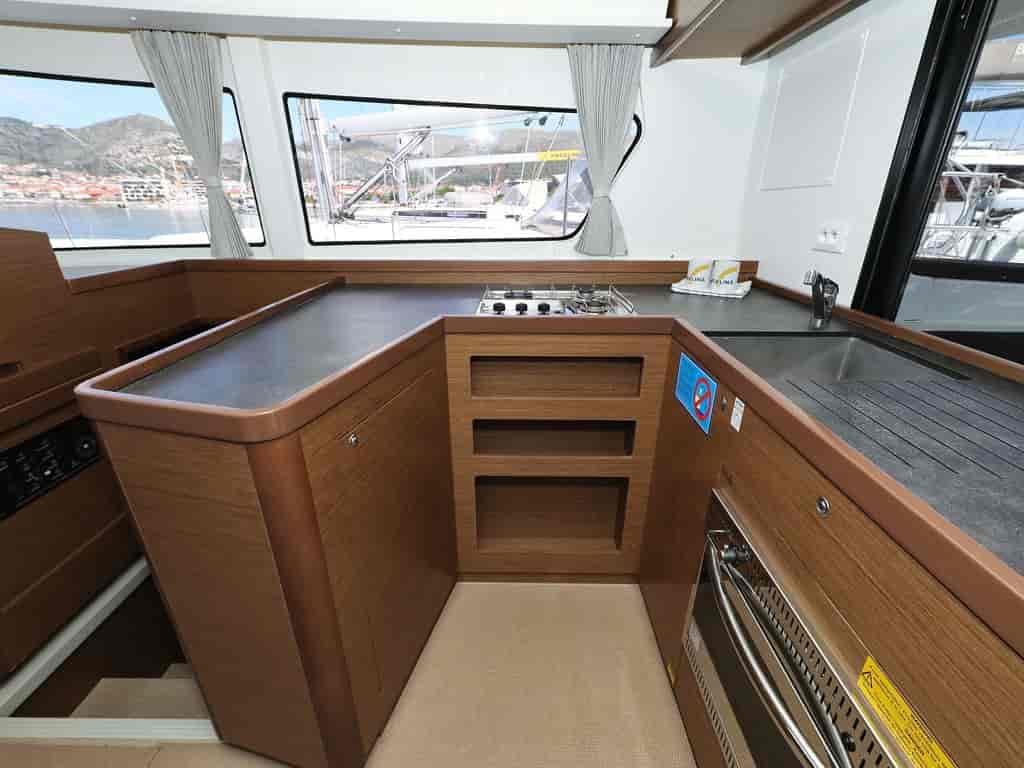 Boat picture 19